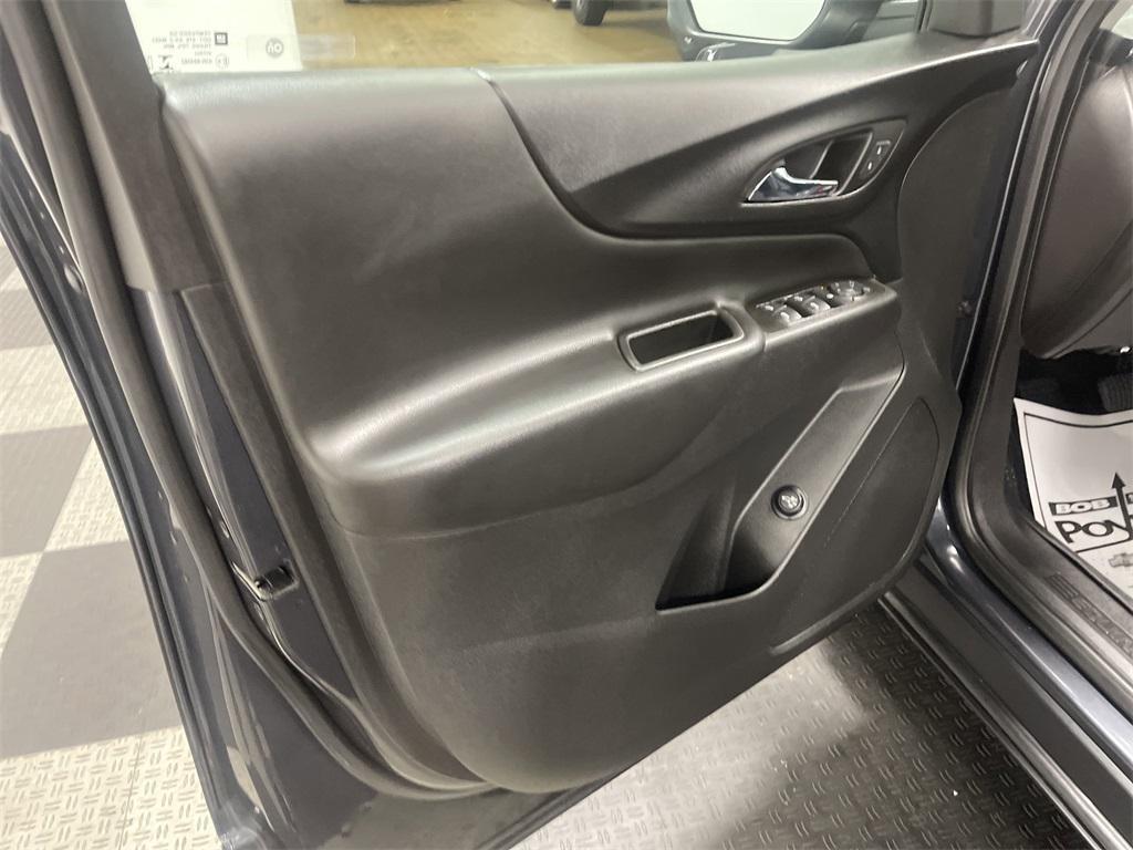used 2022 Chevrolet Equinox car, priced at $22,190