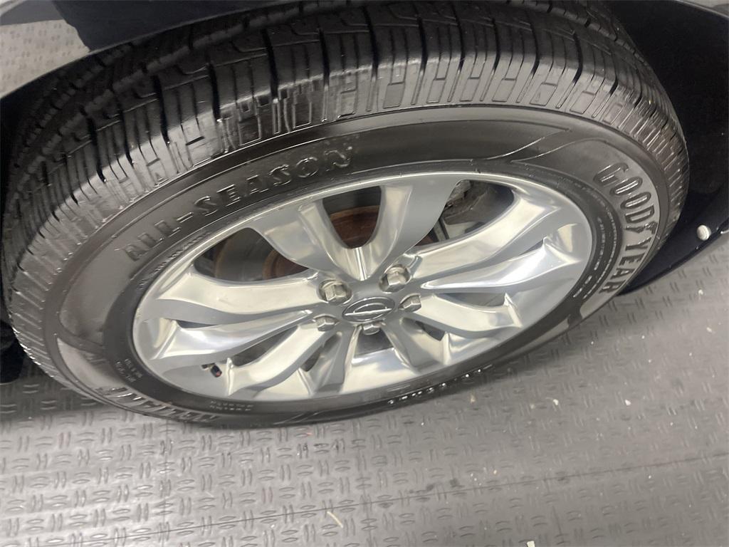 used 2019 Chrysler 300 car, priced at $18,172