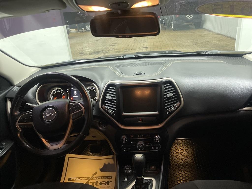 used 2015 Jeep Cherokee car, priced at $12,053