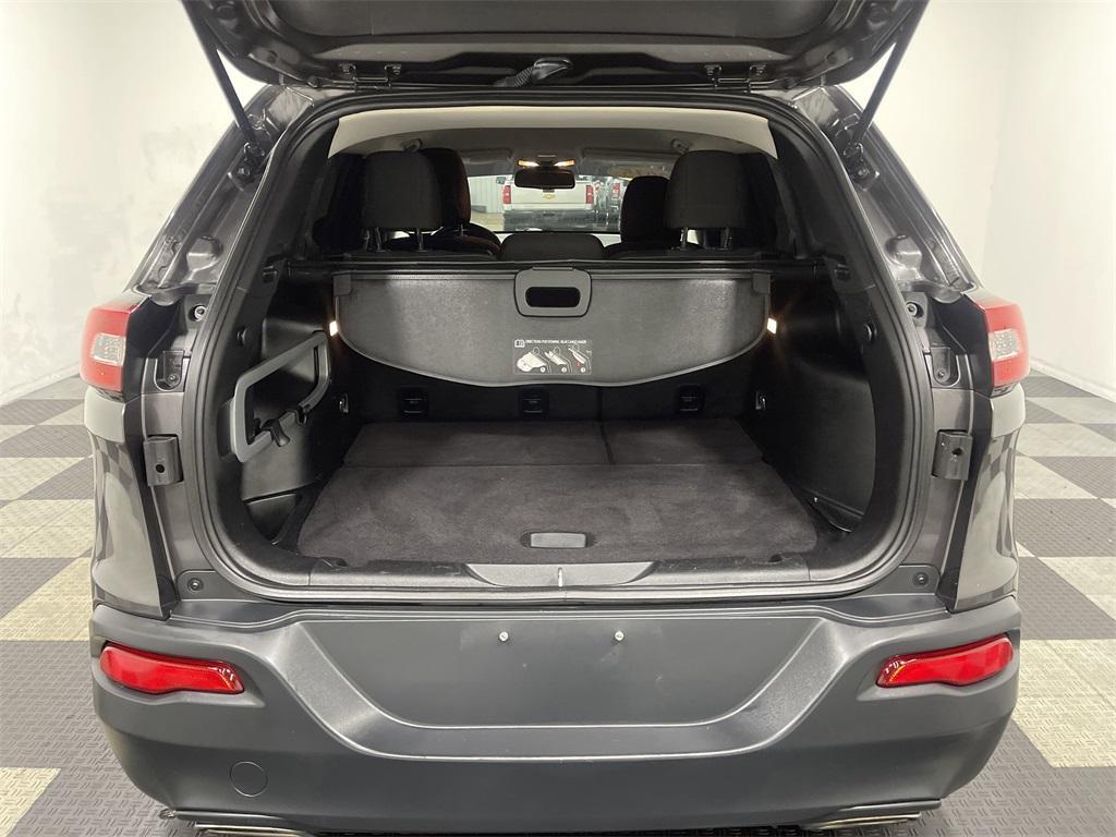 used 2015 Jeep Cherokee car, priced at $12,053