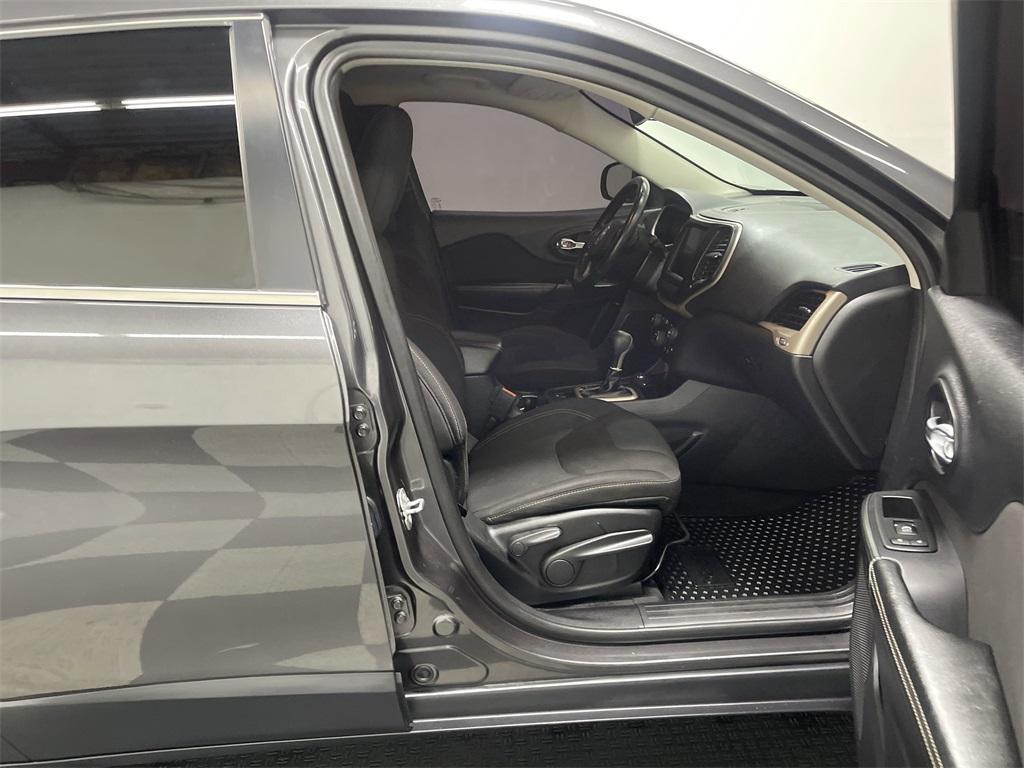used 2015 Jeep Cherokee car, priced at $12,053