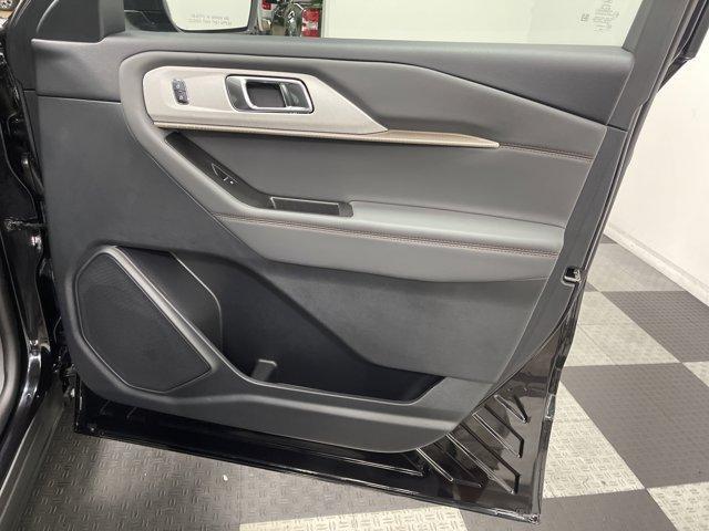 new 2025 Ford Explorer car, priced at $48,083