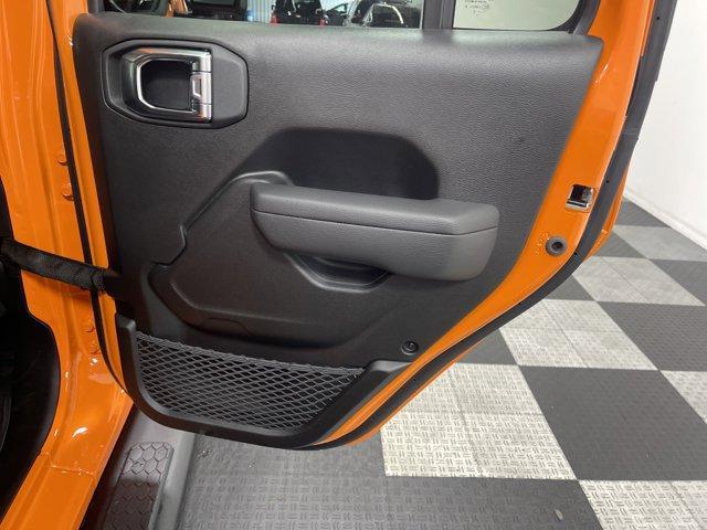 new 2025 Jeep Wrangler car, priced at $45,869