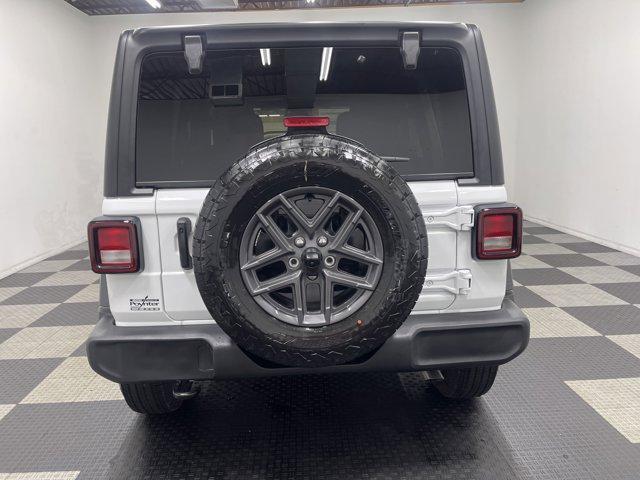 new 2025 Jeep Wrangler car, priced at $45,656