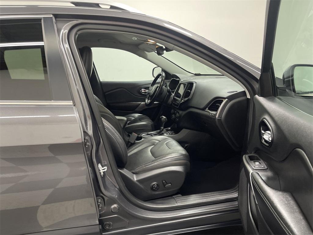 used 2021 Jeep Cherokee car, priced at $20,172