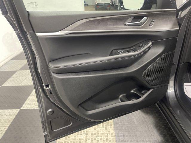 new 2025 Jeep Grand Cherokee L car, priced at $48,882