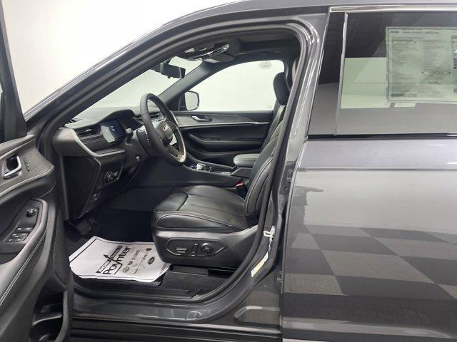 new 2025 Jeep Grand Cherokee L car, priced at $48,882