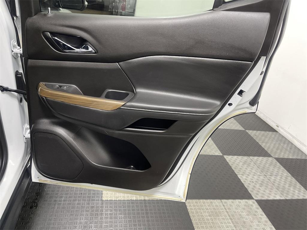 used 2021 GMC Acadia car, priced at $21,660