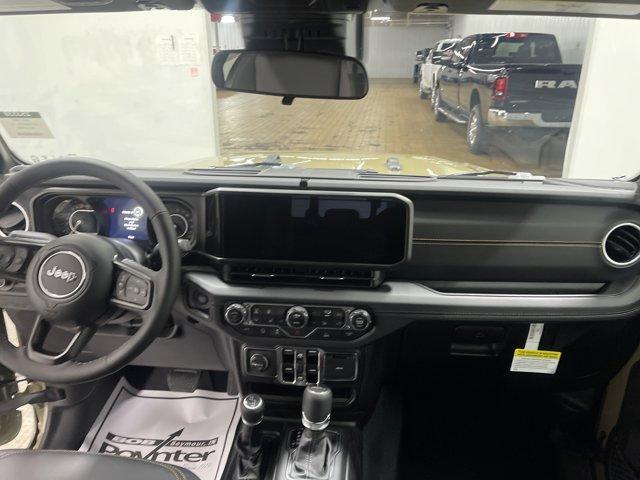 new 2025 Jeep Gladiator car, priced at $44,570