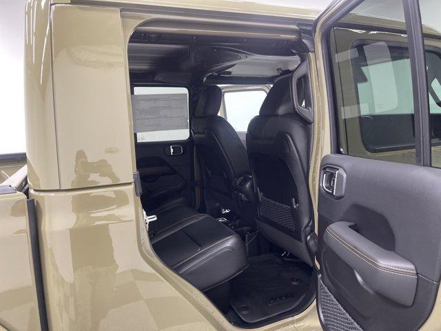new 2025 Jeep Gladiator car, priced at $44,570