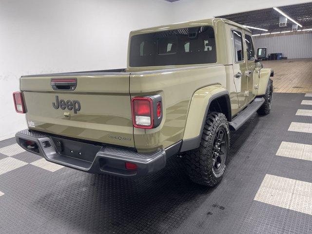 new 2025 Jeep Gladiator car, priced at $44,570