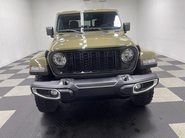 new 2025 Jeep Gladiator car, priced at $44,570