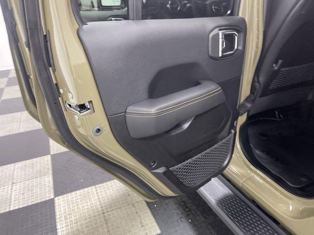 new 2025 Jeep Gladiator car, priced at $44,570