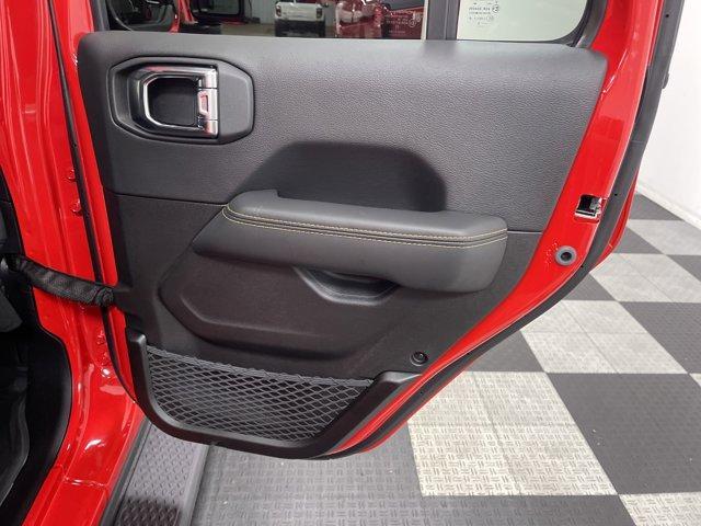 new 2025 Jeep Gladiator car, priced at $44,570