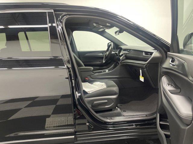 new 2025 Jeep Grand Cherokee L car, priced at $40,275