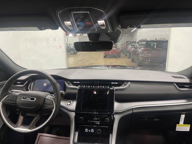new 2025 Jeep Grand Cherokee L car, priced at $40,275