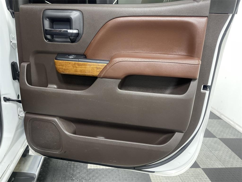 used 2016 Chevrolet Silverado 2500 car, priced at $28,345