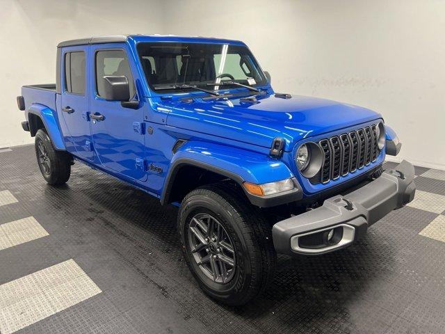 new 2024 Jeep Gladiator car, priced at $41,273