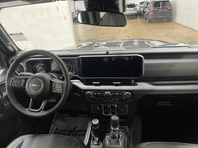 new 2025 Jeep Gladiator car, priced at $42,226