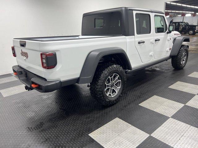 new 2024 Jeep Gladiator car, priced at $50,238