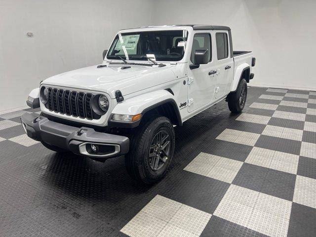 new 2024 Jeep Gladiator car, priced at $43,705