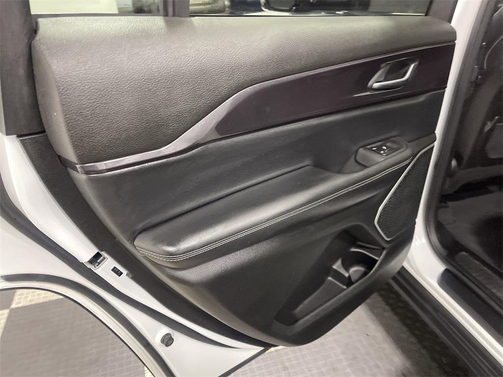 used 2021 Jeep Grand Cherokee L car, priced at $29,955