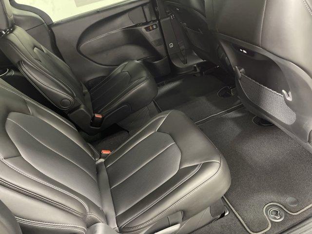 new 2025 Chrysler Pacifica car, priced at $41,032