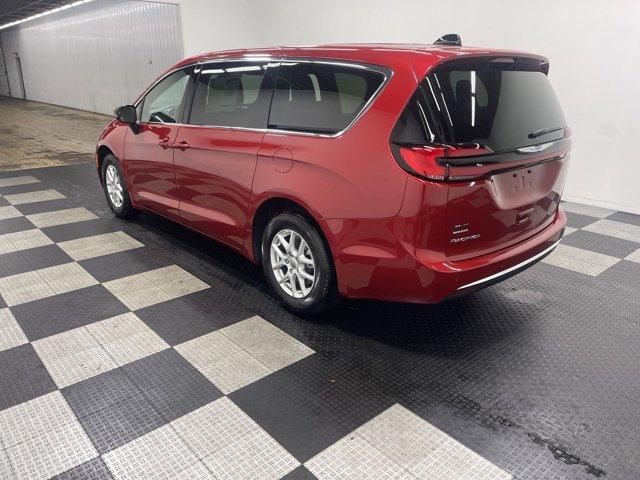 new 2025 Chrysler Pacifica car, priced at $38,737