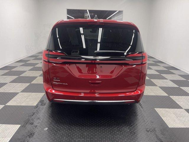 new 2025 Chrysler Pacifica car, priced at $38,737