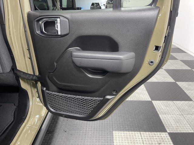 new 2025 Jeep Gladiator car, priced at $41,303