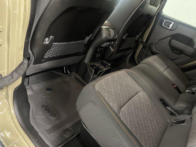 new 2025 Jeep Gladiator car, priced at $46,836