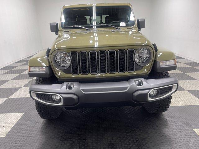 new 2025 Jeep Gladiator car, priced at $44,327
