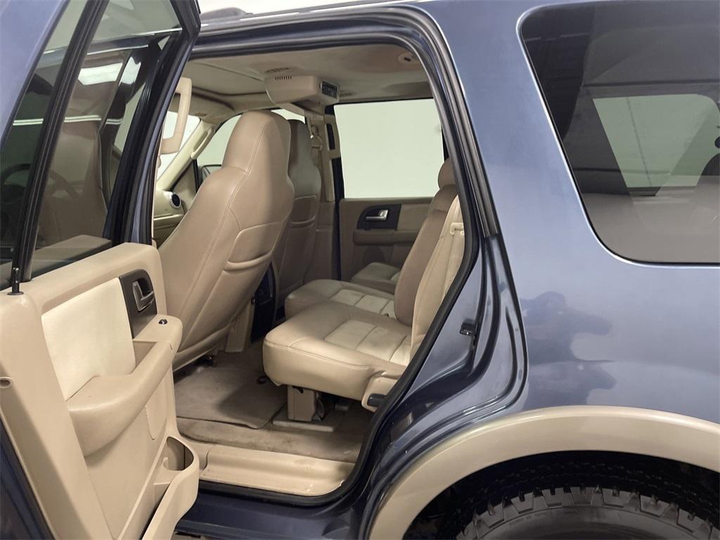 used 2004 Ford Expedition car, priced at $3,999