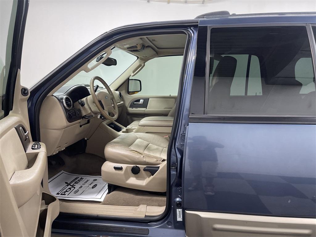 used 2004 Ford Expedition car, priced at $3,999