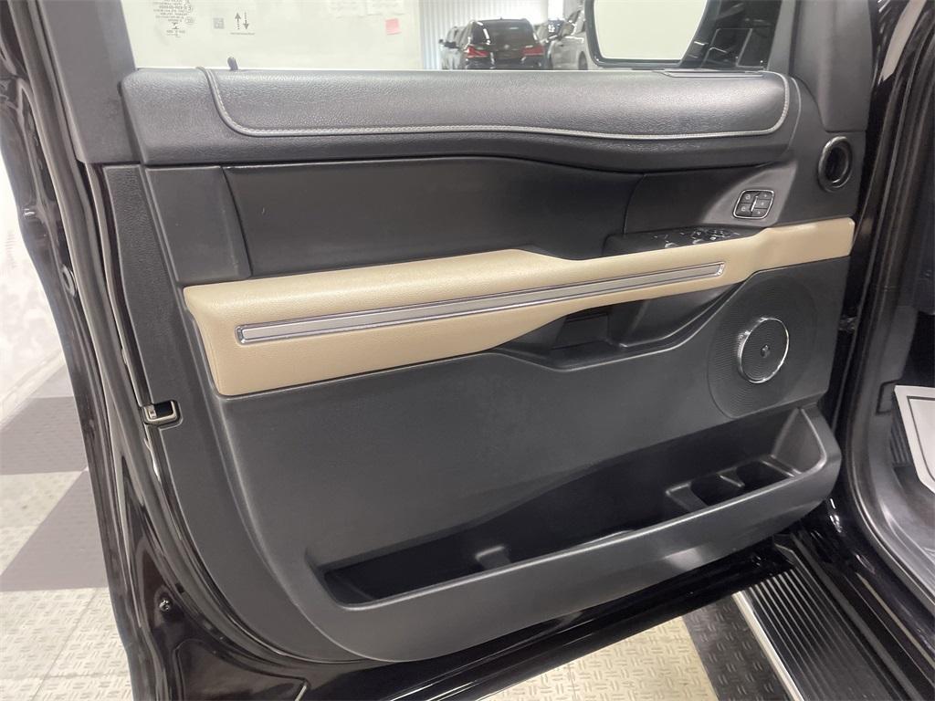 used 2023 Ford Expedition Max car, priced at $40,018