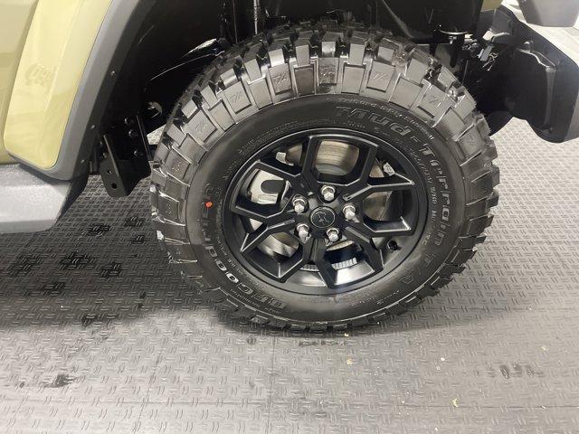 new 2025 Jeep Gladiator car, priced at $42,570