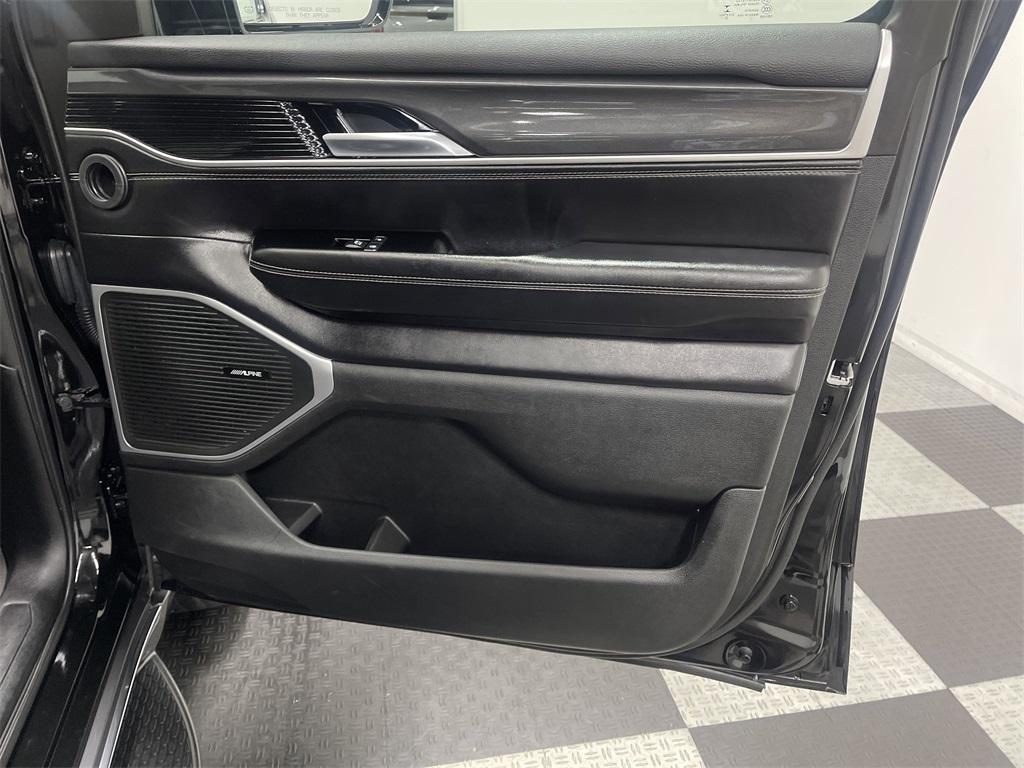used 2022 Jeep Wagoneer car, priced at $35,191