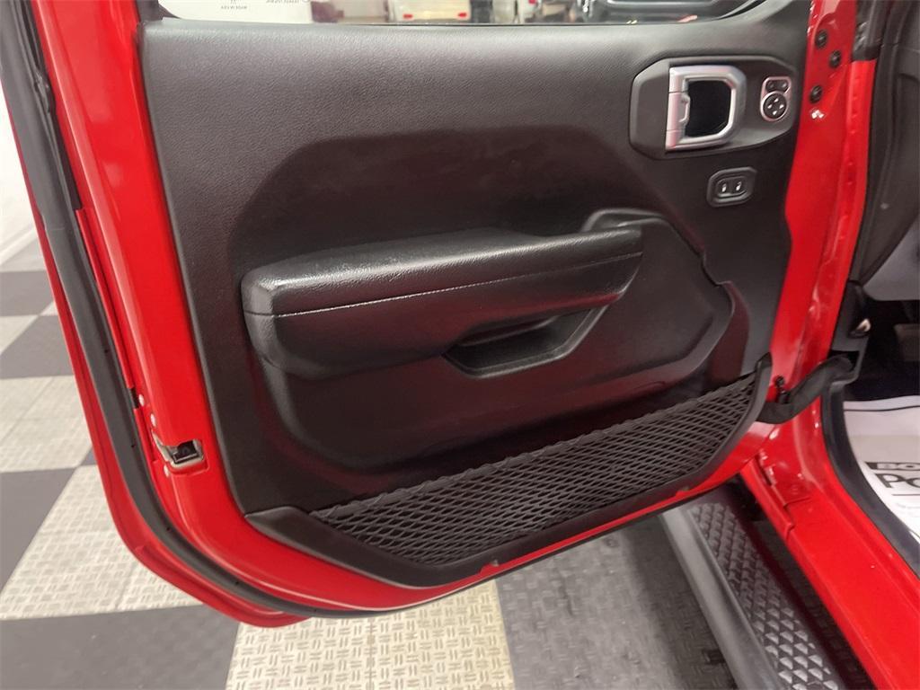 used 2022 Jeep Gladiator car, priced at $42,339