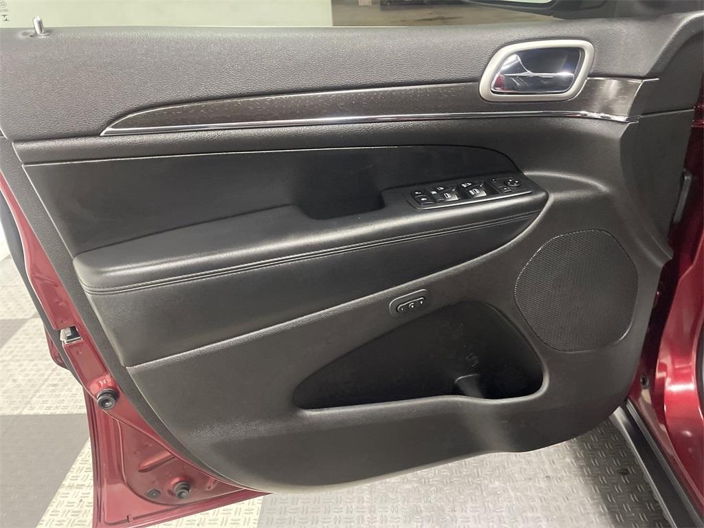 used 2018 Jeep Grand Cherokee car, priced at $19,302