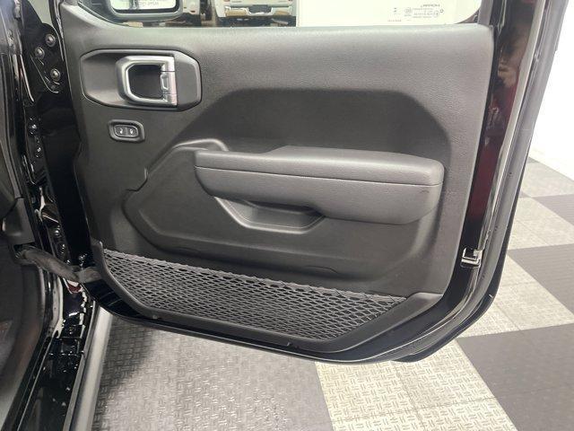 new 2025 Jeep Gladiator car, priced at $41,303