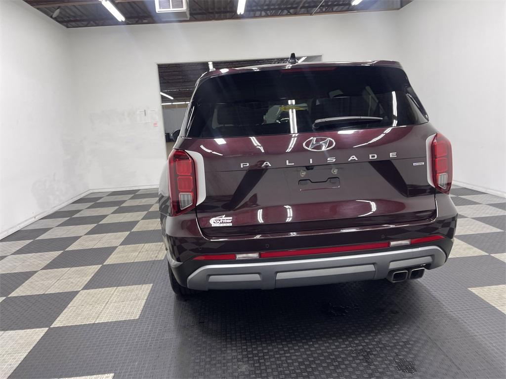 used 2024 Hyundai Palisade car, priced at $31,756