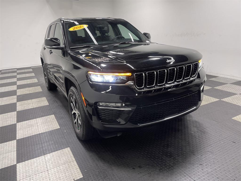used 2024 Jeep Grand Cherokee car, priced at $36,516