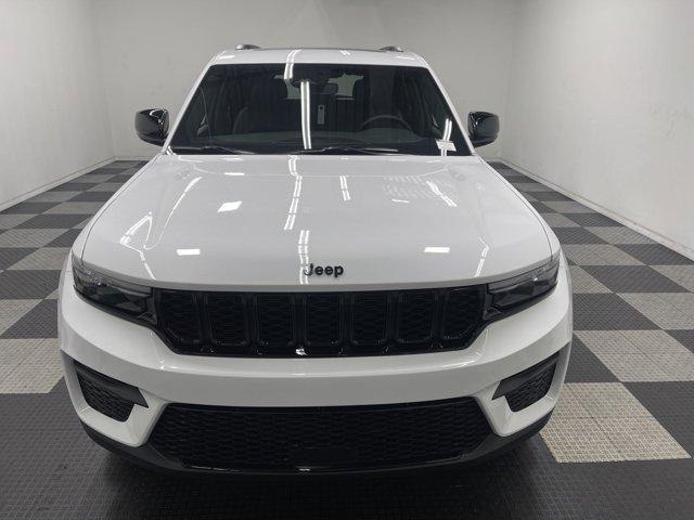 new 2024 Jeep Grand Cherokee car, priced at $38,738