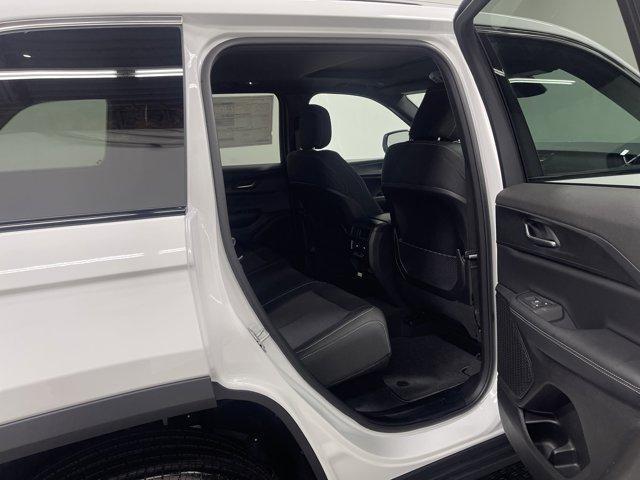new 2025 Jeep Grand Cherokee car, priced at $39,177