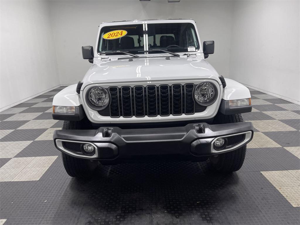 used 2024 Jeep Gladiator car, priced at $36,663