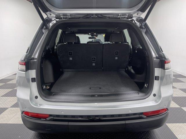 new 2025 Jeep Grand Cherokee car, priced at $41,117