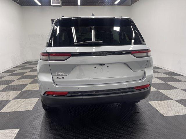 new 2025 Jeep Grand Cherokee car, priced at $41,117