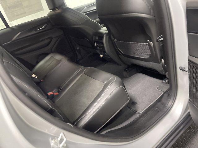 new 2025 Jeep Grand Cherokee car, priced at $41,117