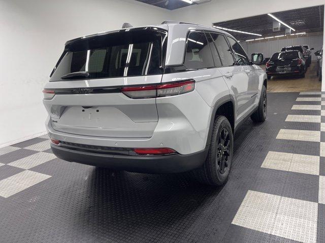 new 2025 Jeep Grand Cherokee car, priced at $41,117