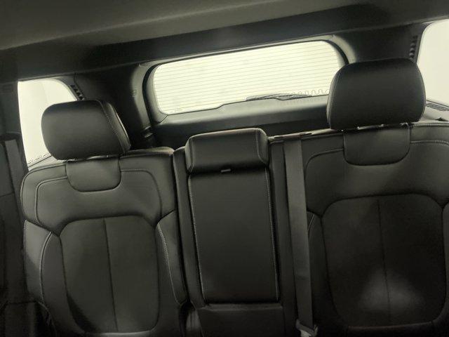 new 2025 Jeep Grand Cherokee car, priced at $41,117